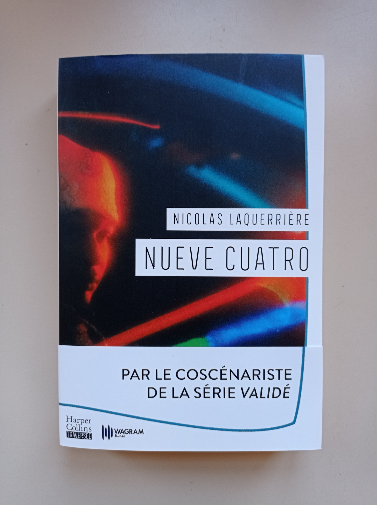 Nueve Cuatro / Nicolas Laquerrière