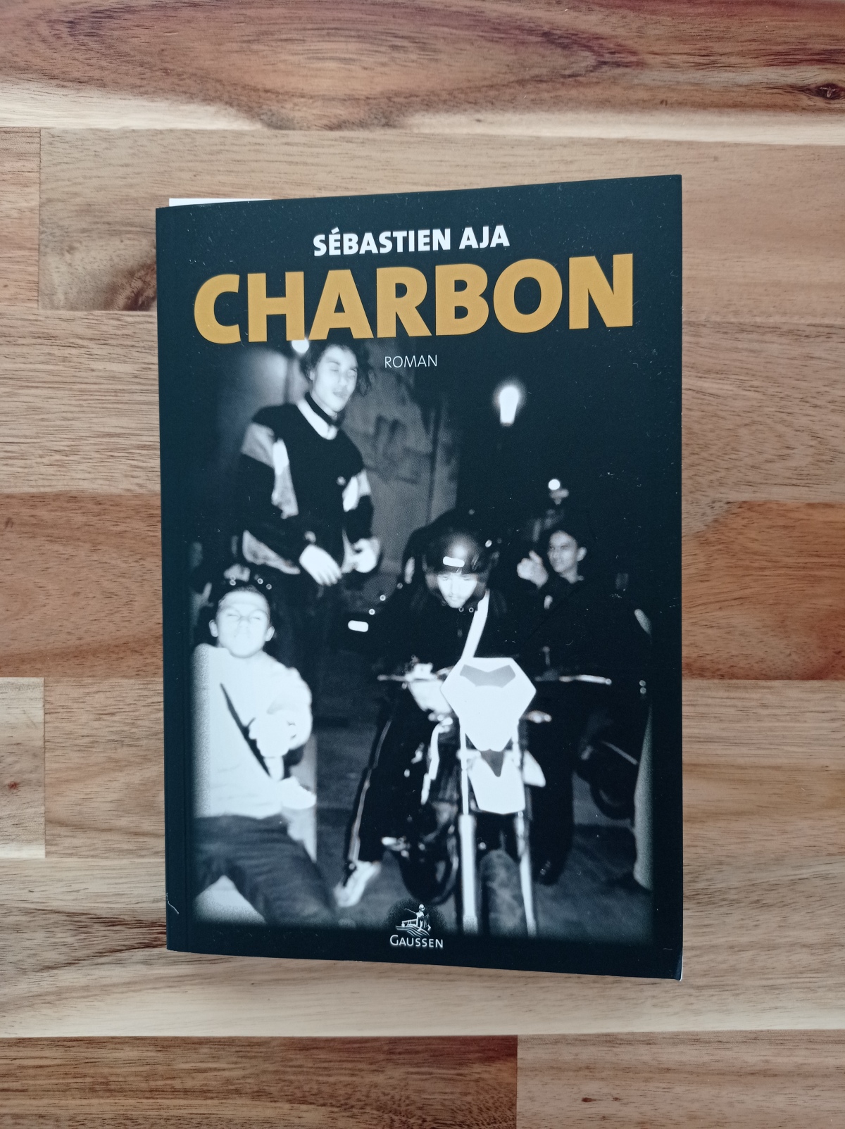Charbon / Sébastien Aja